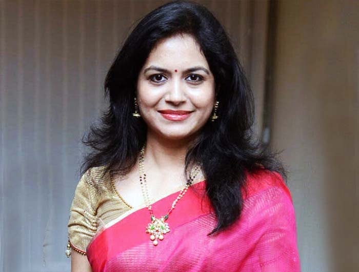 Sunitha Upadrashta (singer) Wiki, Age, Music, Songs, Biography